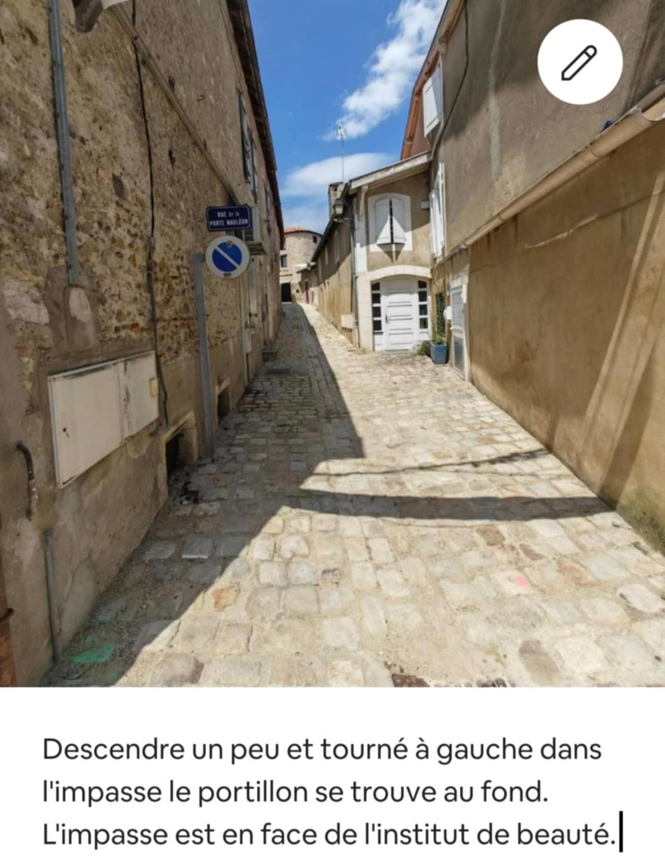 Tour Medievale Fortifiee Entierement Restaure Saint-Sever Kültér fotó